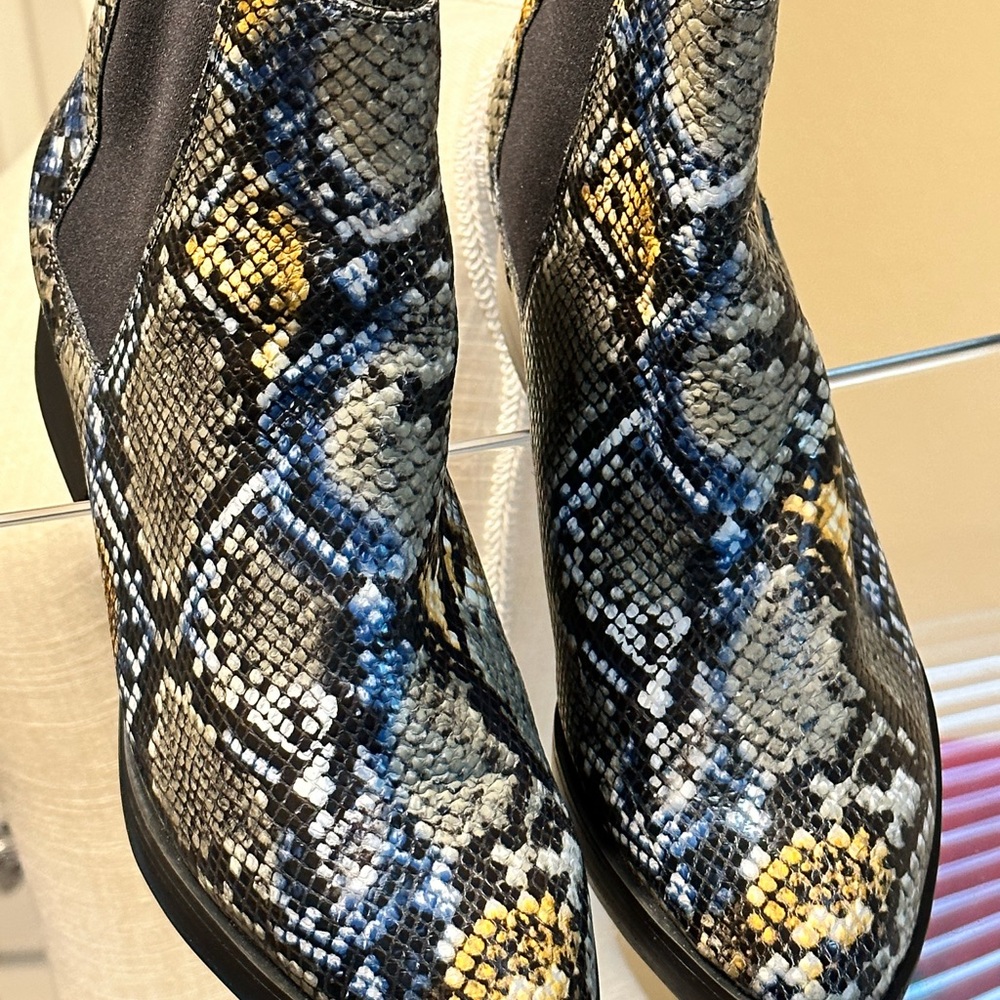 Jeffery Campbell boots, worn once EXCELLENT CONDITION,BUNDLE AND SAVE 20%
